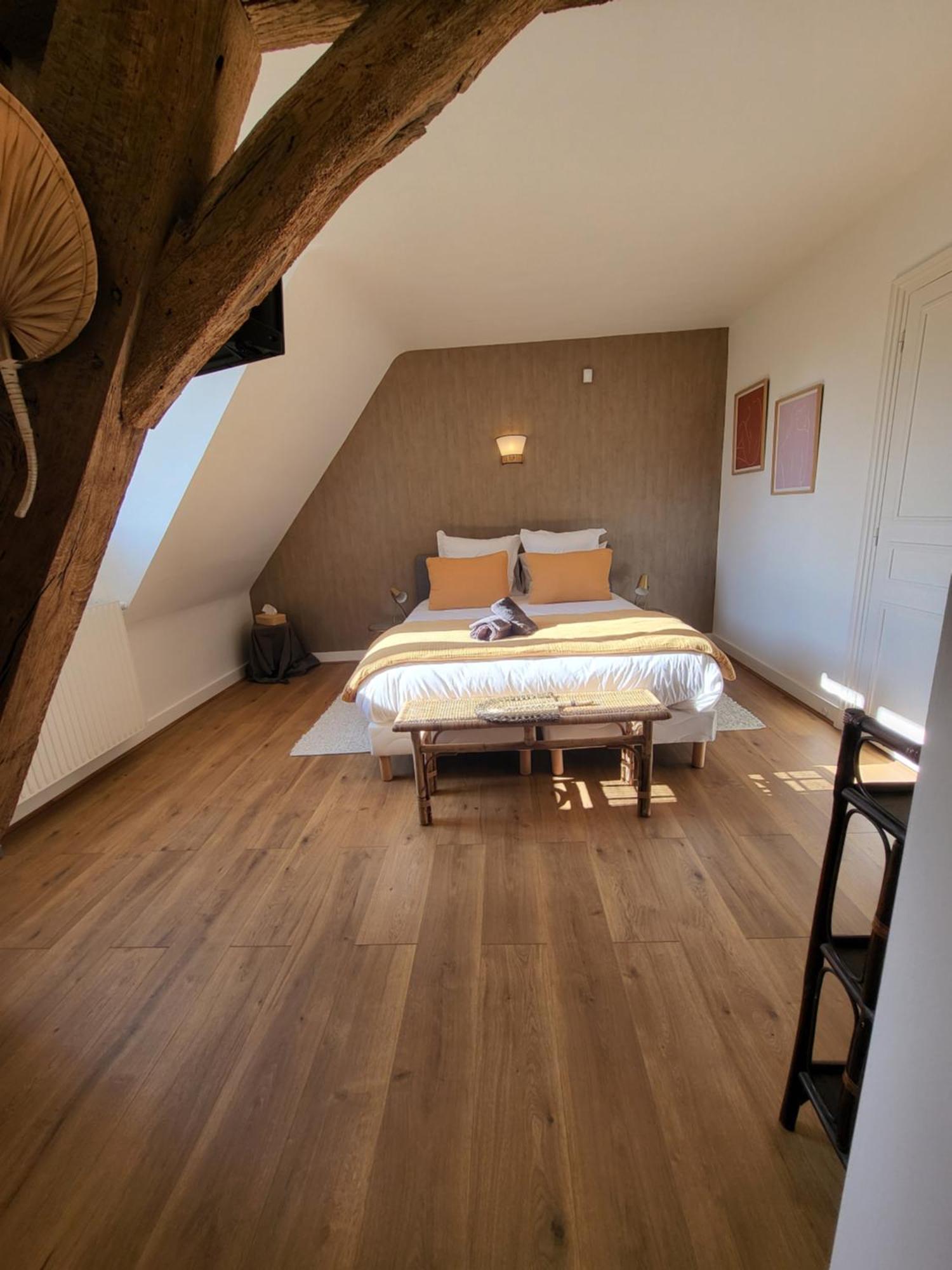 Domaine De Charme - Les Places Lassay-sur-Croisne エクステリア 写真